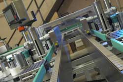 Linear actuators, guides and framing used for labelling machine