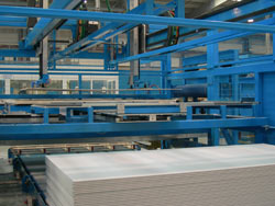 Rugged linear guide used throughout bonding machine