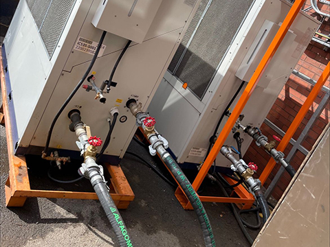 Size matters when it comes to pipes in process temperature control