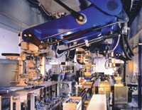 Packaging chocolate pralines