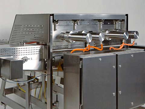 Hygienic motion solutions for food packaging machines