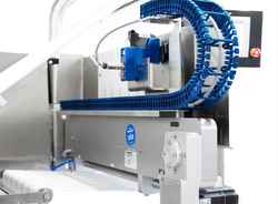 Engineering plastics for applications in the bottling industry